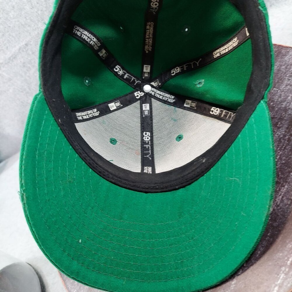 New Era Green Atlanta Braves Fitted Cap With White "A" Logo 7 1/8 - Picture 8 of 13